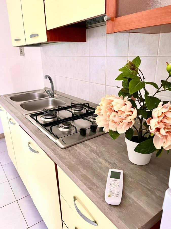 Camping Village Nice Garden Ardea Exterior foto